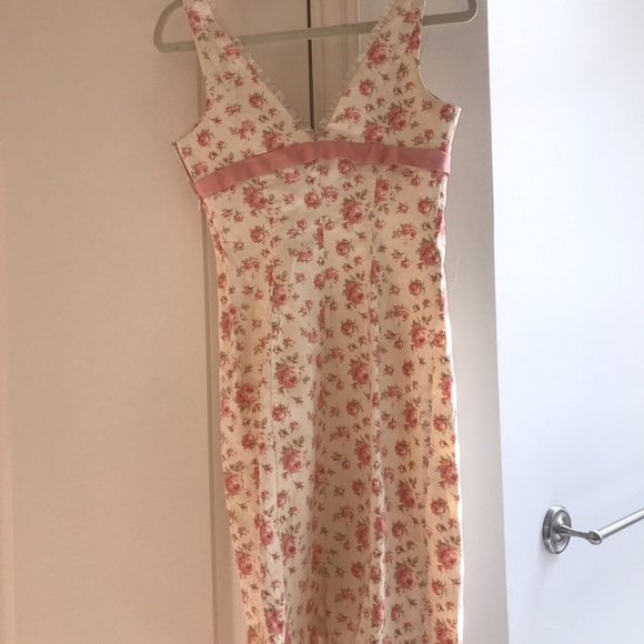 Besty Johnson dress - Picture 2 of 3